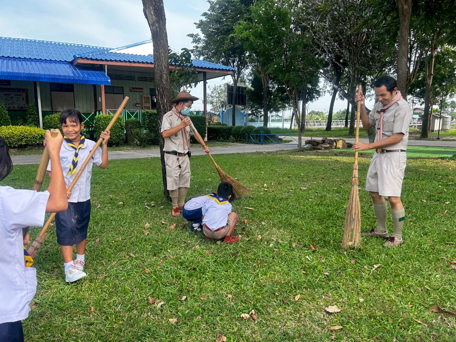 LINE ALBUM วันพระมหาธีรราชเจ้า 251124 219